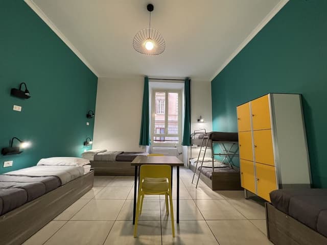 Shared Dormitory, Multiple Bedrooms
