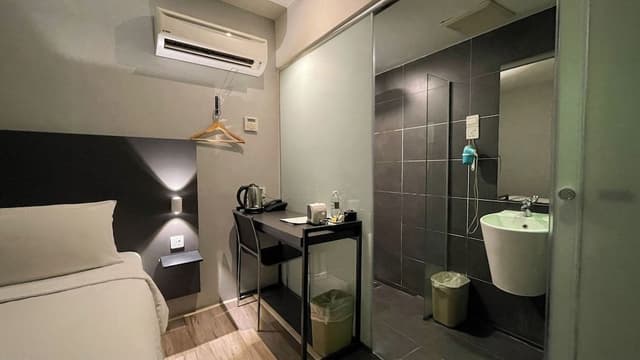 Standard Single Room