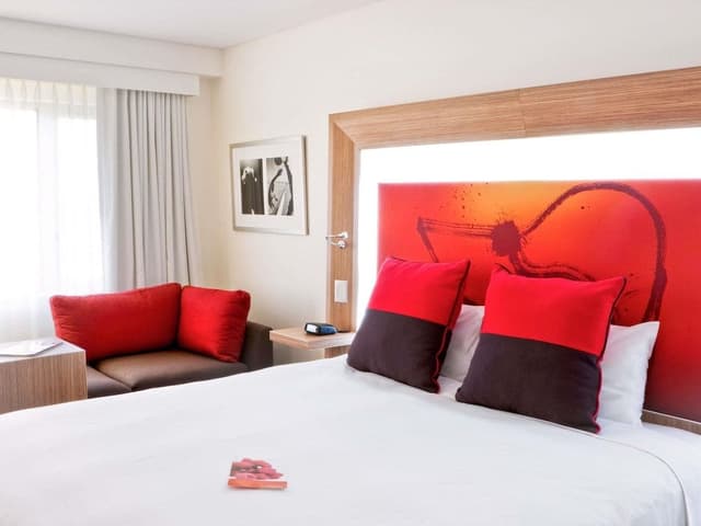 Superior Room, 1 King Bed, Balcony