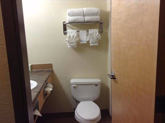Deluxe Double Room, 2 Queen Beds, Kitchenette