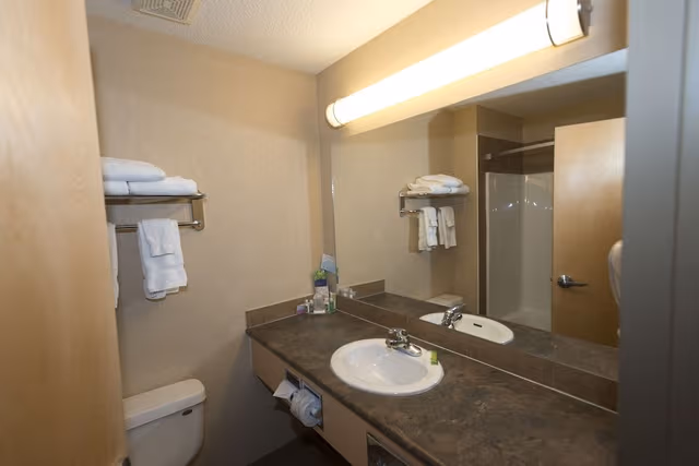 Deluxe Double Room, 2 Queen Beds, Kitchenette