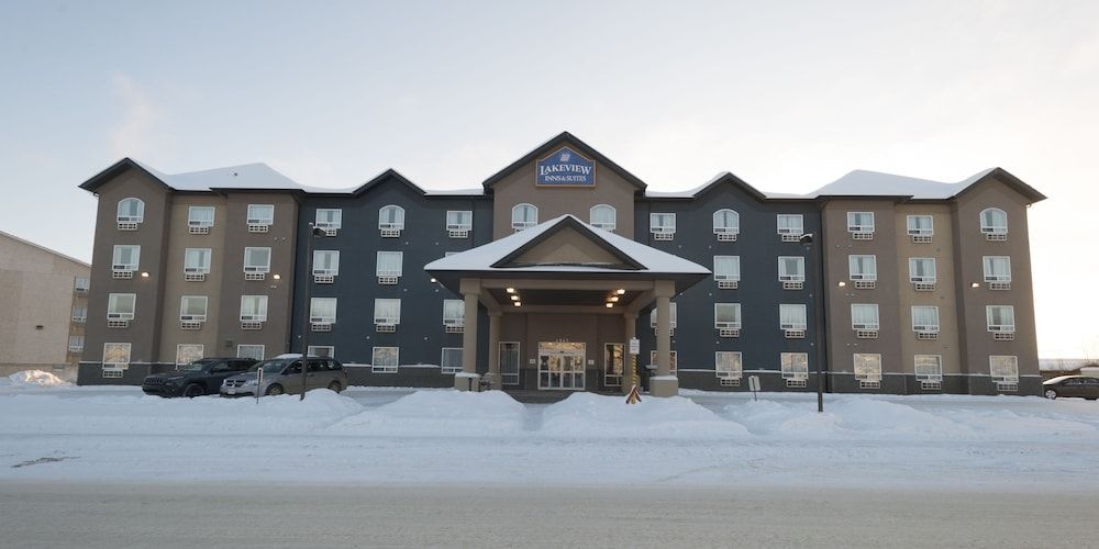 Lakeview Inn & Suites - Fort Nelson1