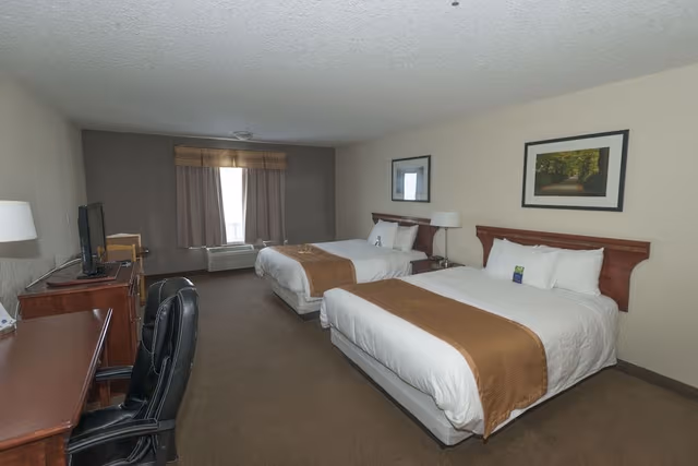 Deluxe Double Room, 2 Queen Beds, Kitchenette