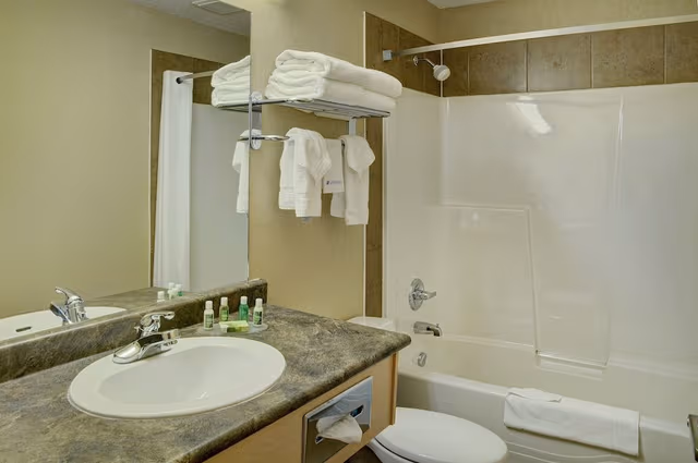 Deluxe Double Room, 2 Queen Beds, Kitchenette