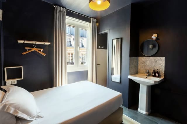 Classic Single Room