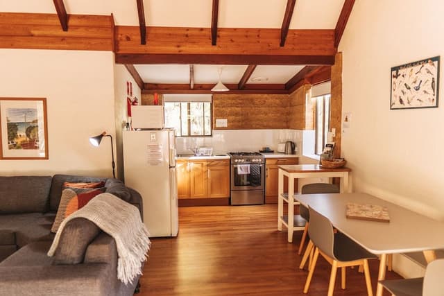 Family Cottage (Air Con in Living Room)