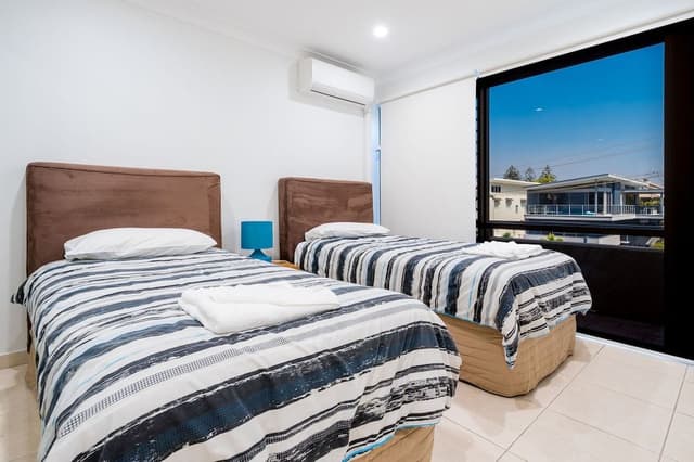 2 Bedroom Oceanview Renovated