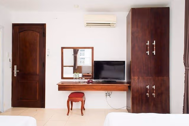 Suite, Balcony, River View