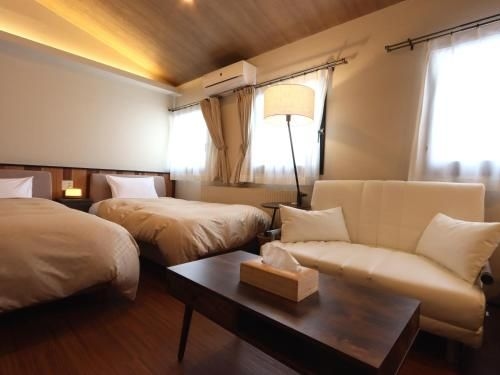 วิลลา มอนเรโป (Villa Monrepos)0