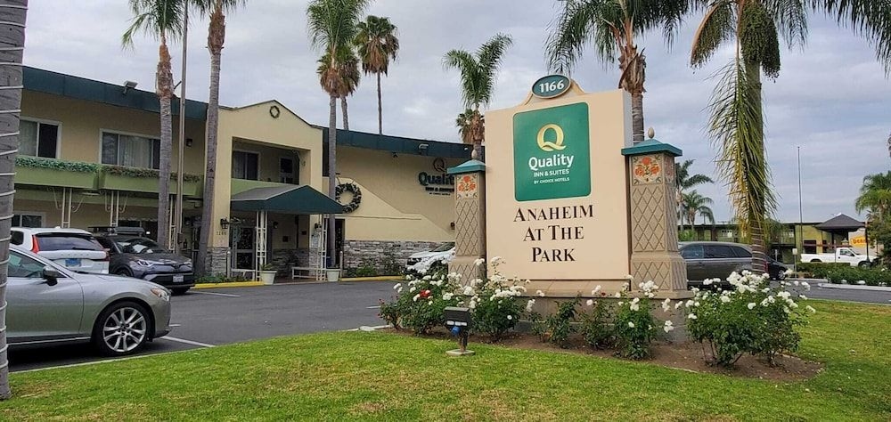 Quality Inn & Suites Anaheim at the Park1