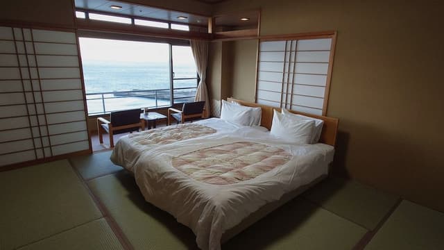 Basic Twin Room
