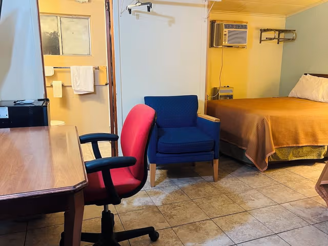 Room, 2 Queen Beds, Non Smoking