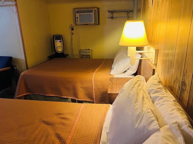 Room, 2 Queen Beds, Non Smoking