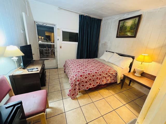 Room, 1 Queen Bed, Non Smoking