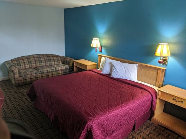 Standard Room, 1 King Bed, Non Smoking