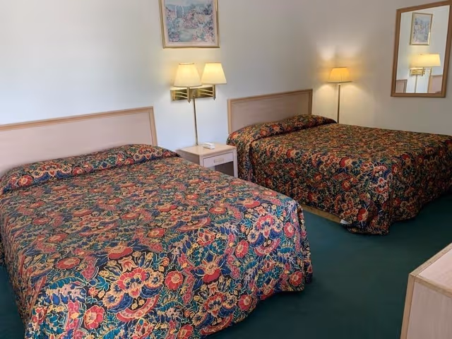 Two queen beds non smoking