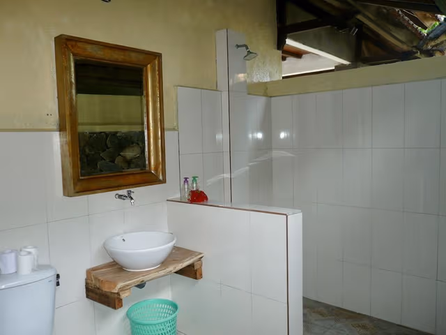 Family Cottage, Partial Ocean View