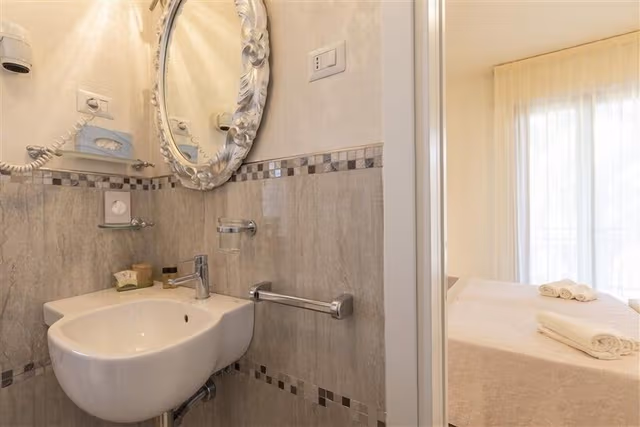 Deluxe Double or Twin Room, Balcony, Garden View
