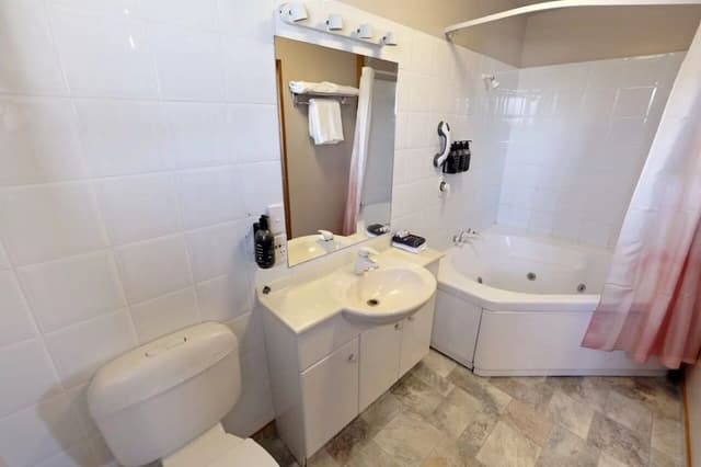 Spa Two Bedroom Suite with Seaview