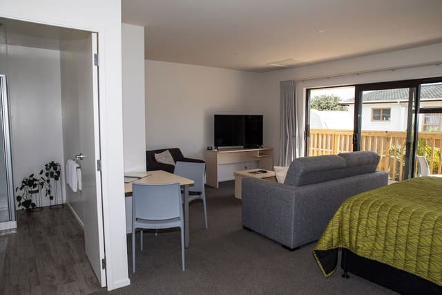 Superior Deluxe Studio, Non Smoking, Kitchenette (Deluxe Studio Unit)