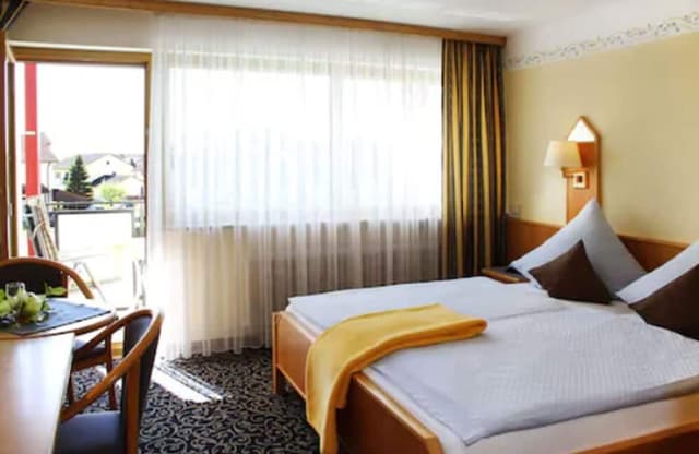 Standard Double Room, 1 Bedroom, Non Smoking, Refrigerator