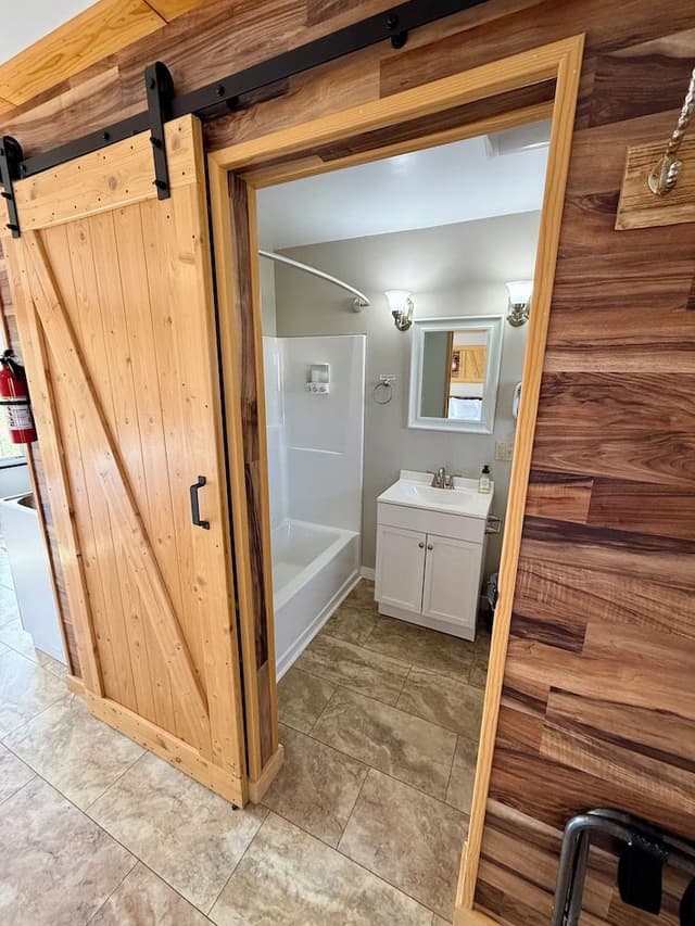 Double Room, 2 Queen Beds, Refrigerator & Microwave, Park View