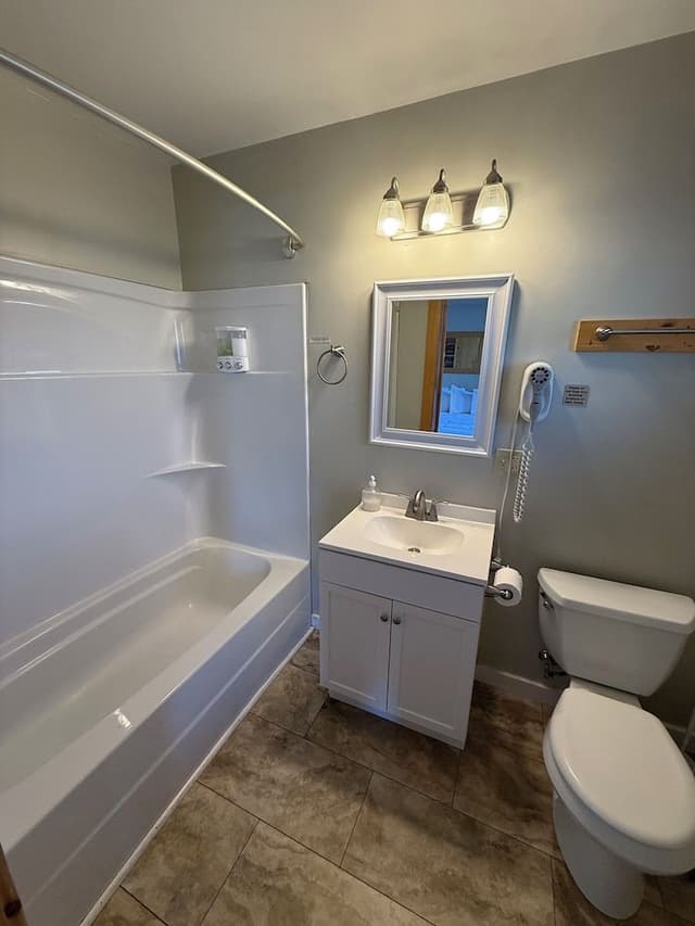 Double Room, 2 Queen Beds, Refrigerator & Microwave, Park View