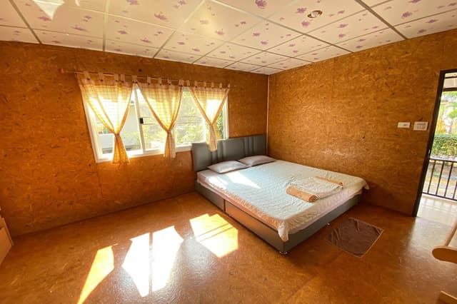 Family Room B with Terrace