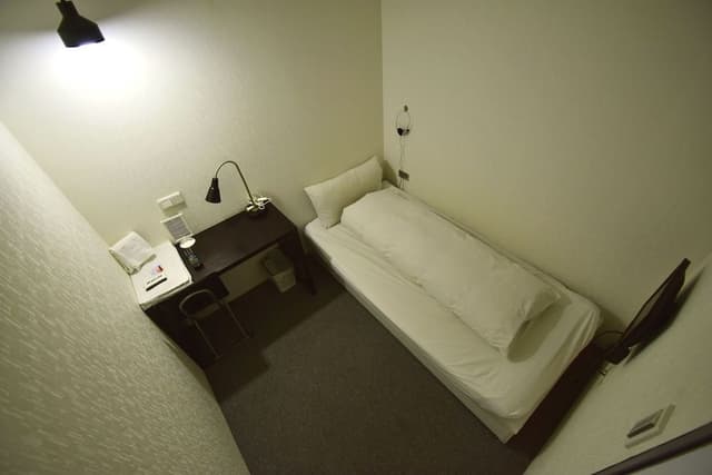 Standard Single Room, Shared Bathroom