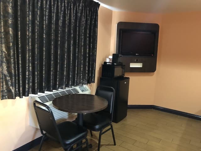 Classic Double Room, 2 Queen Beds, Refrigerator & Microwave