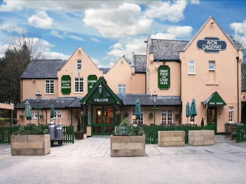 Avon Causeway Hotel0