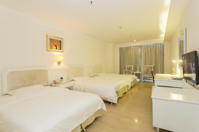 Comfort Triple Room