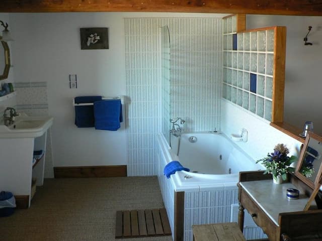 Double Room, 1 King Bed