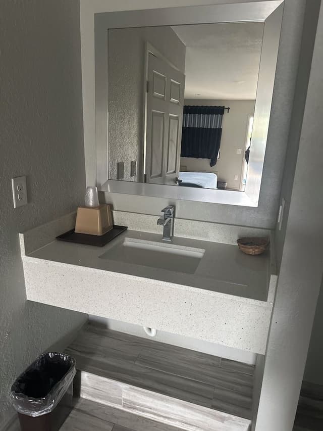 Classic Single Room