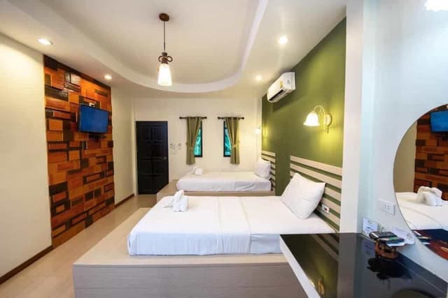 Standard Twin Room