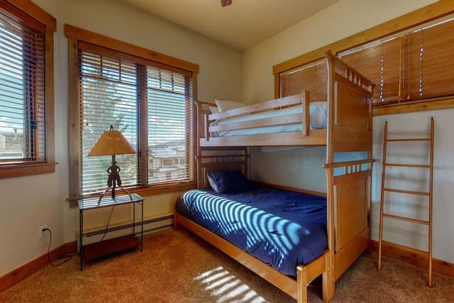Condo, 4 Bedrooms