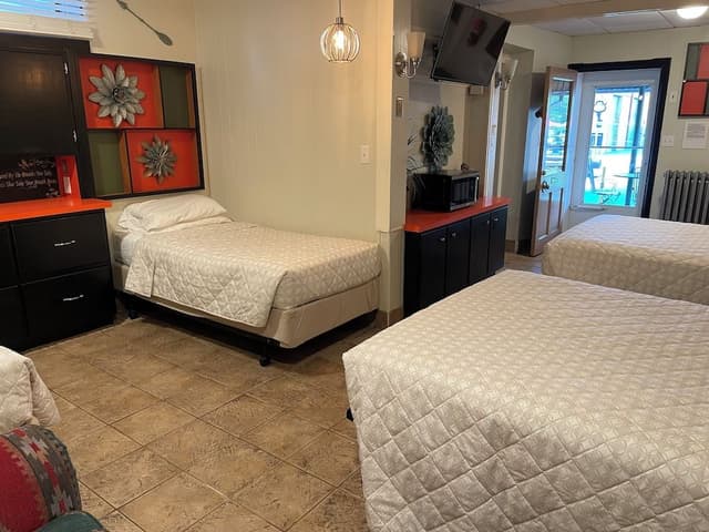 Quad Room