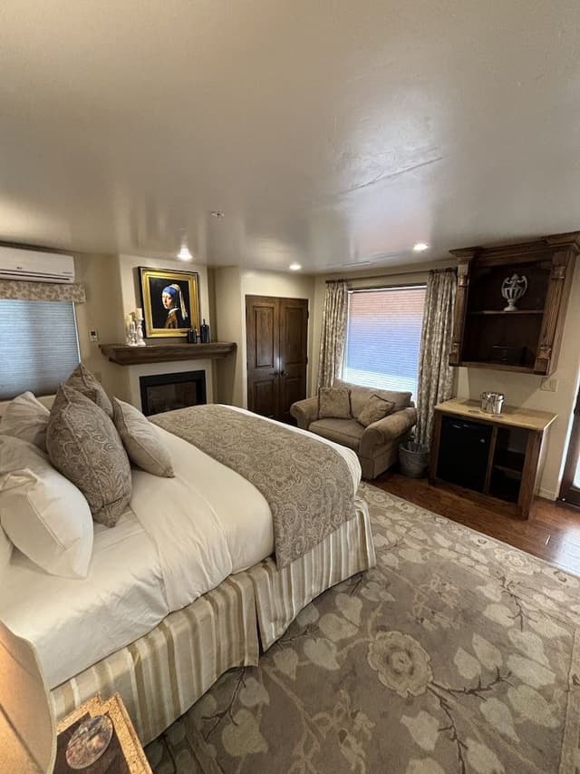 Deluxe Room, 1 King Bed, Mountain View (Moondance)
