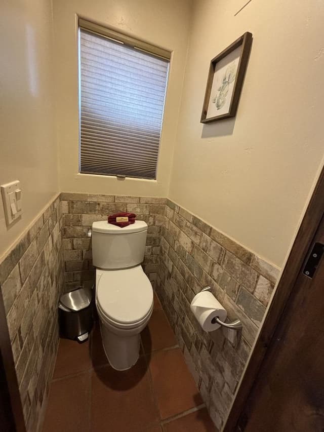 Deluxe Single Room, 1 King Bed (Sunrise)