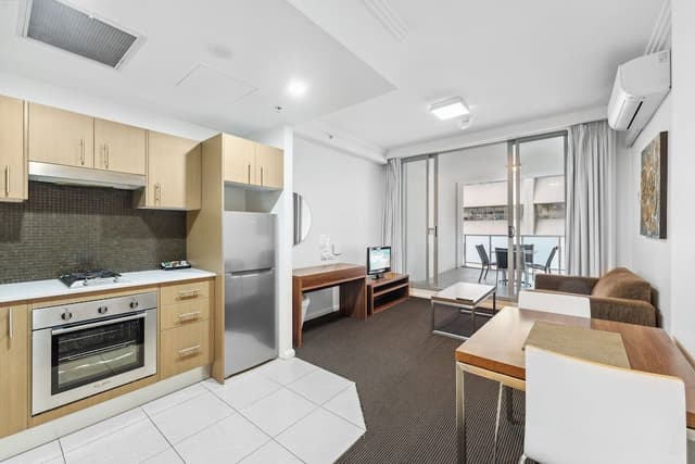 Executive Twin Studio Apartment (Limited Housekeeping)