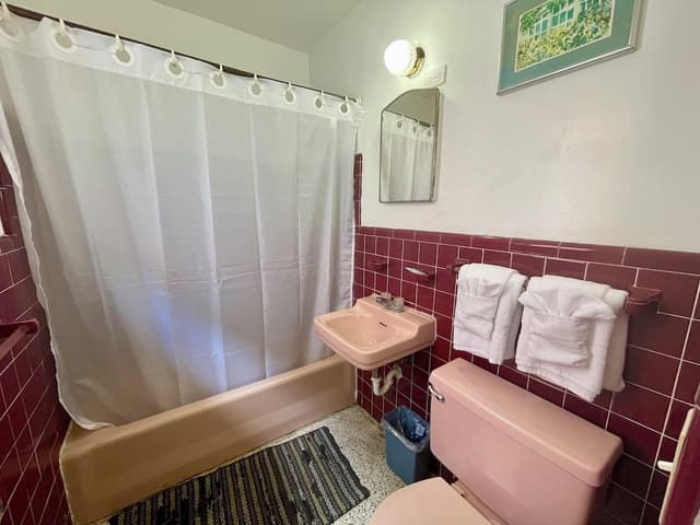 Classic Double Room, 2 Double Beds, Non Smoking, Refrigerator & Microwave