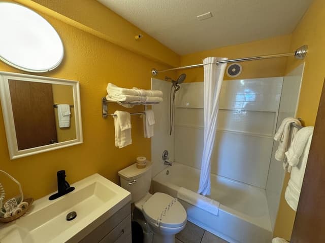 Two-Bedroom Suite - Non-Smoking