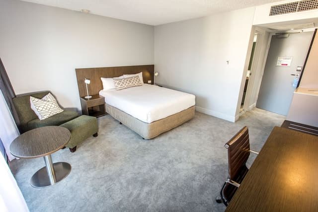 Superior Room, 1 Queen Bed, Balcony