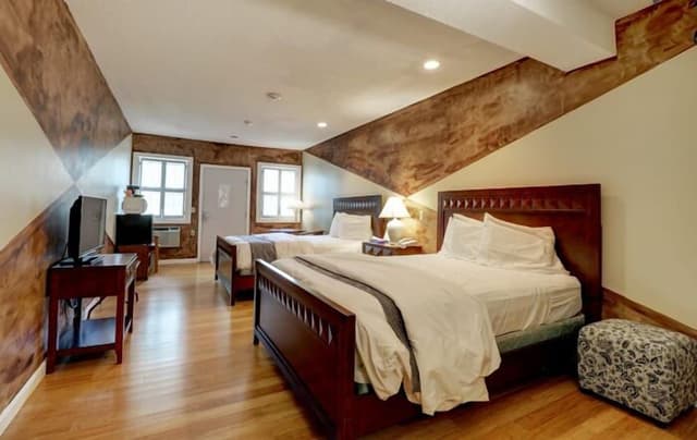 Room, 2 Queen Bed (Handicap Accessible)