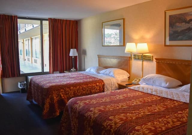 Standard Room, 2 Queen Beds, Non Smoking