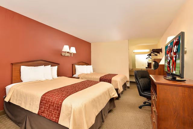 Deluxe Room, 2 Queen Beds, Non Smoking