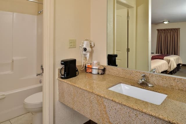 Deluxe Room, 2 Queen Beds, Non Smoking