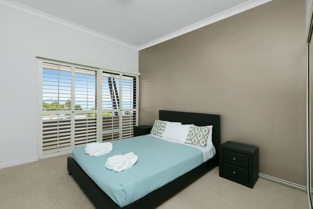 Room, 3 Bedrooms