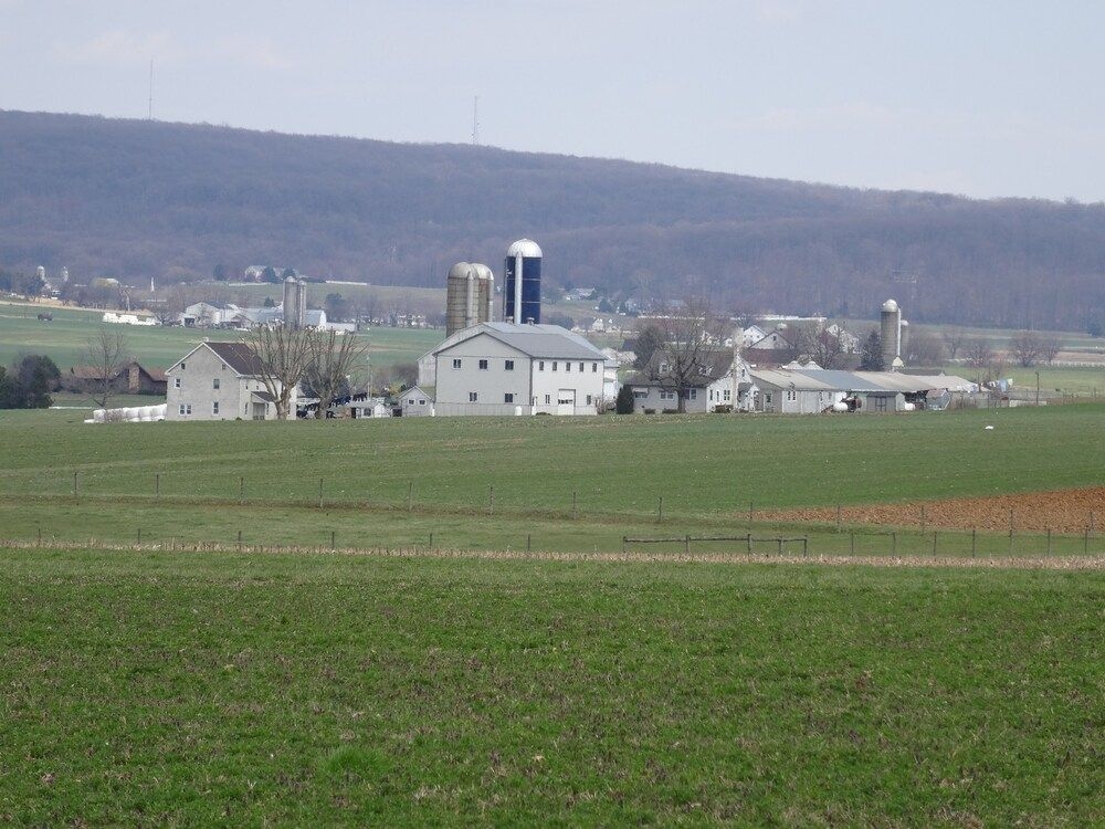 Amish Country Motel1