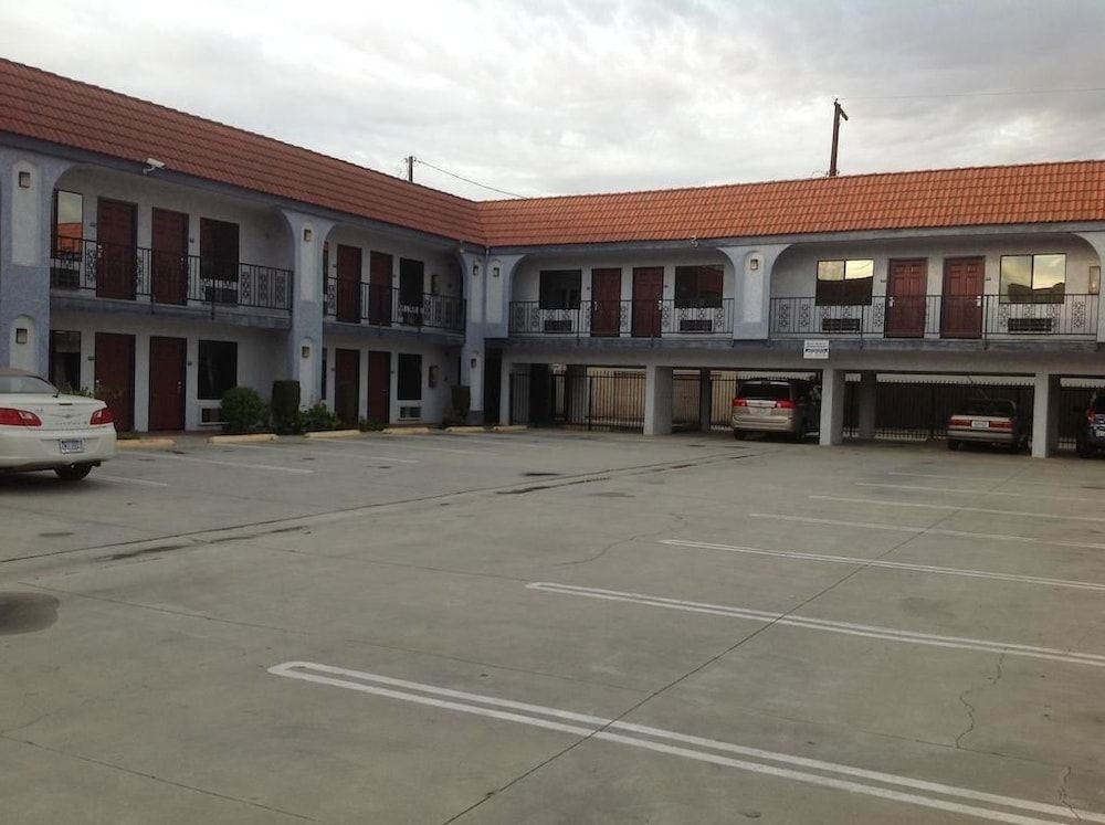 Beach Inn Motel3